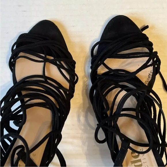 The Mode Collective Sz 38 Black 4”Heels Leather Sandals Made In Spain - Picture 5 of 11